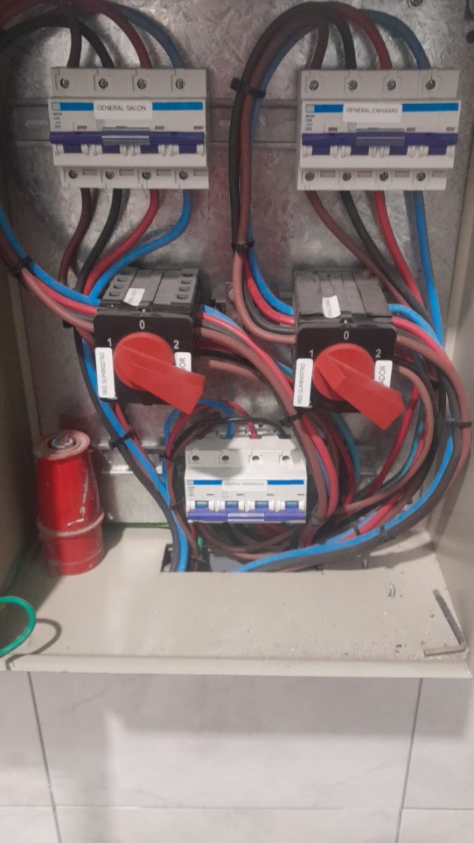 Mantenimiento y Montaje Eléctrico Industrial