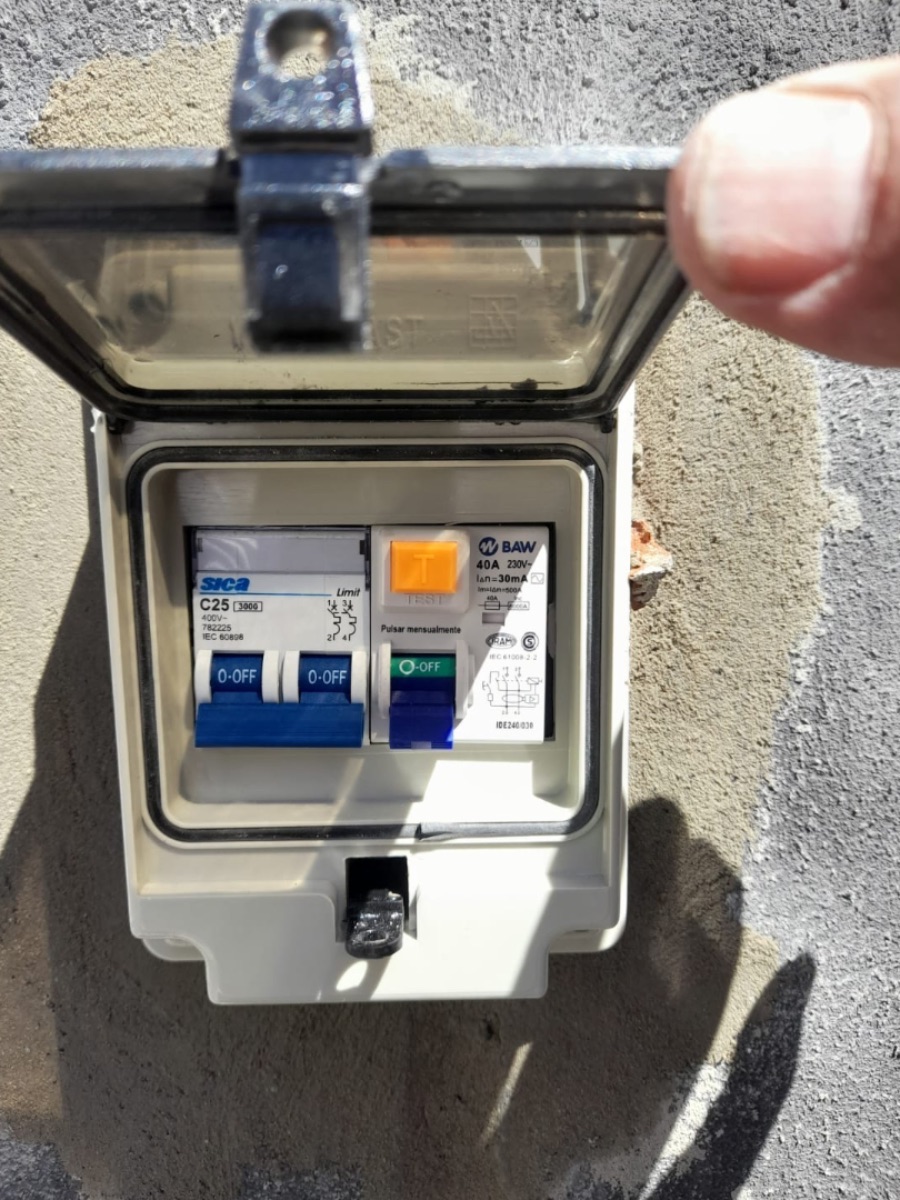 Instalación de Acometida y Tablero