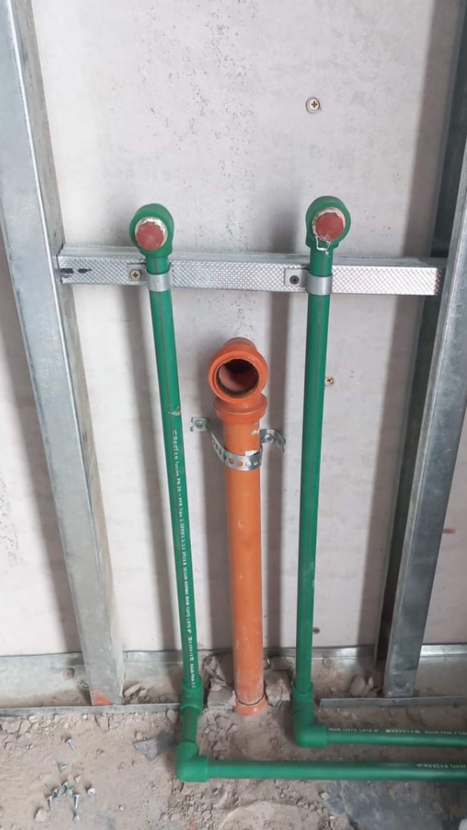 Instalaciones Sanitarias y Terminaciones (Interior)